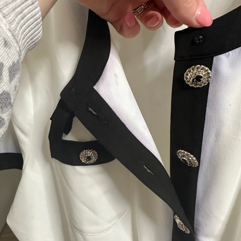 Karl Lagerfeld Paris Blouse Women's XL Black White‎ Button Embellished Old Money - Picture 11 of 11